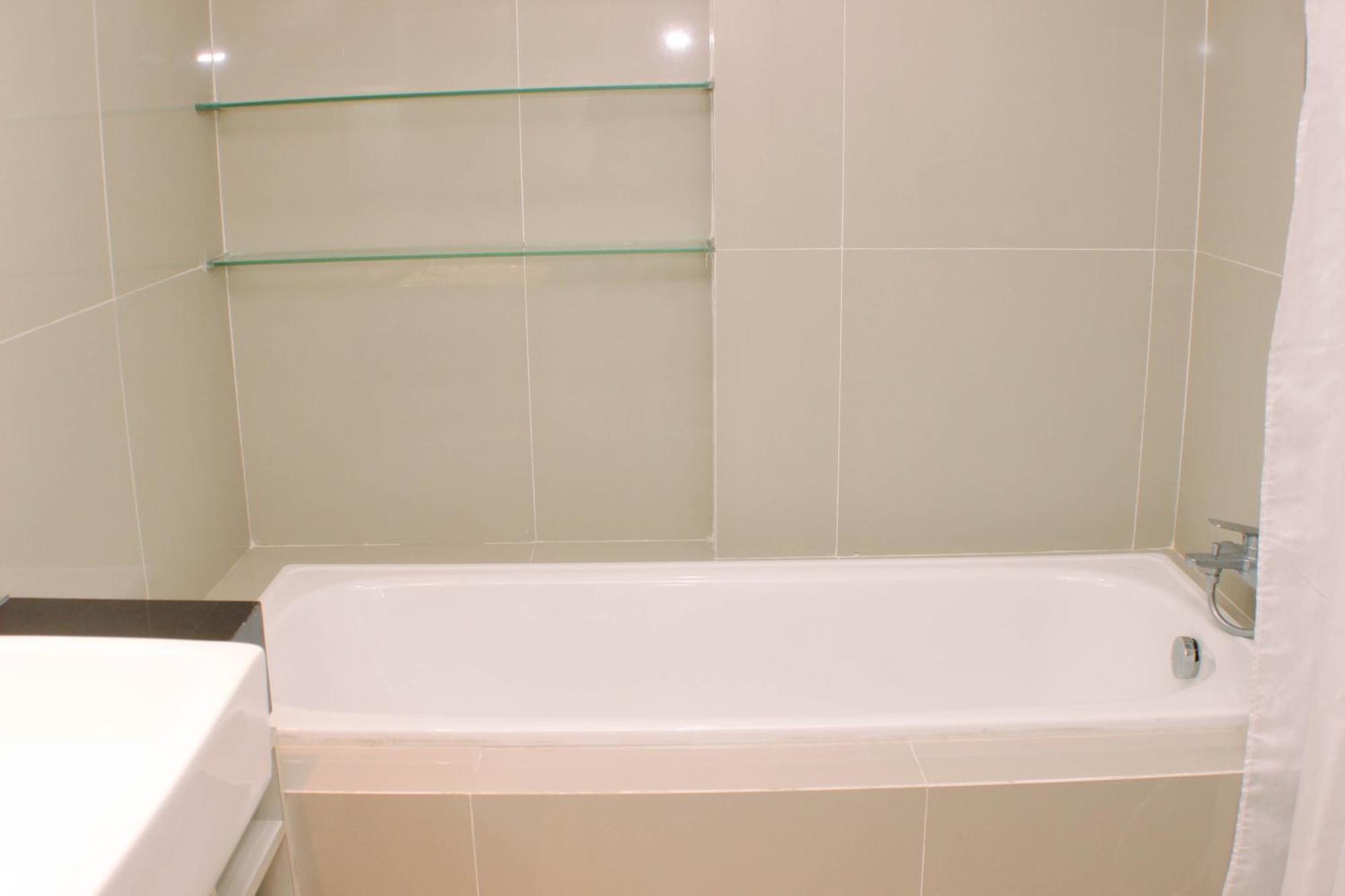 Apartemen Big And Cozy At Azalea By Travelio *