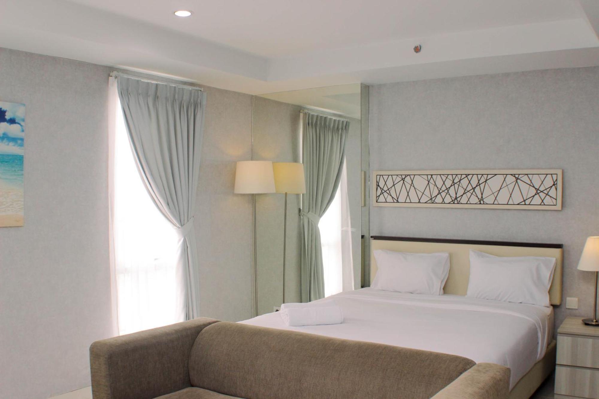 Big And Cozy At Azalea By Travelio Apartemen *