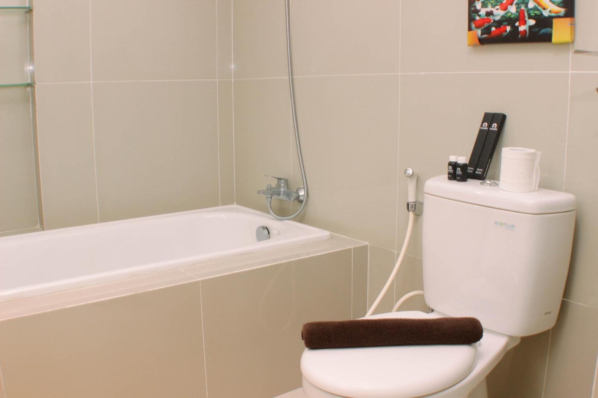 Big And Cozy At Azalea By Travelio Bekasi